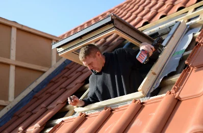 Pose de fenêtres de toit Velux à Estevelles